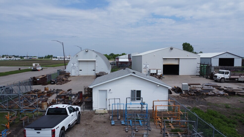 More Photos Of 1109 10th St NE, East Grand Forks Warehouse For Sale