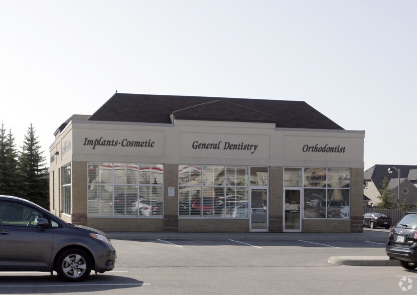Primary Photo Of 2450 Neyagawa Blvd, Oakville Freestanding For Lease