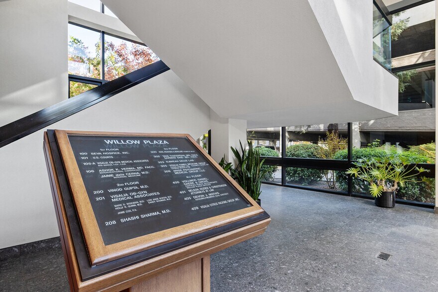 More Photos Of 100 Willow Plz, Visalia Medical For Sale