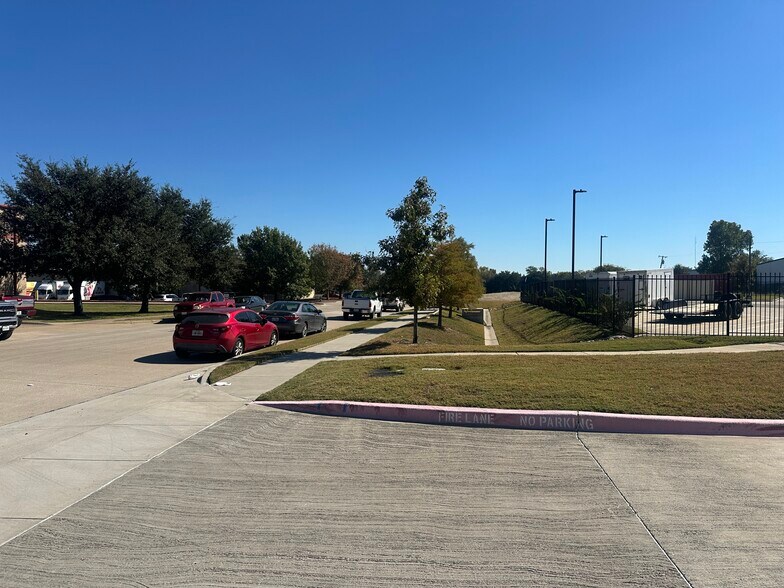 More Photos Of 412 McKinney Pky, McKinney Land For Sale