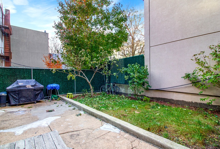 More Photos Of 181-183 Montrose Ave, Brooklyn Apartments For Sale