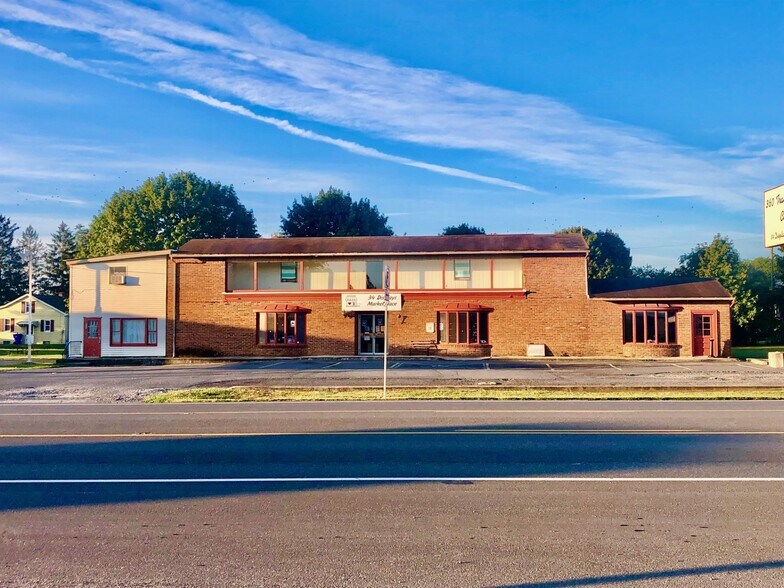 More Photos Of 3650 Lincoln Way E, Fayetteville General Retail For Sale