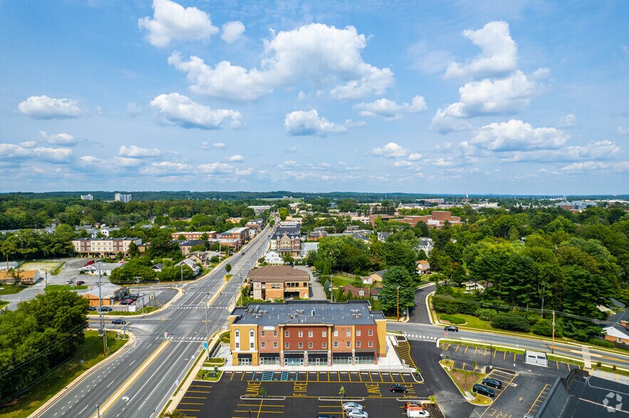 More Photos Of 211 S Main St, Newark Apartments For Lease