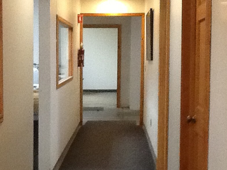 More Photos Of 675 Dutchess Tpke, Poughkeepsie Warehouse For Lease