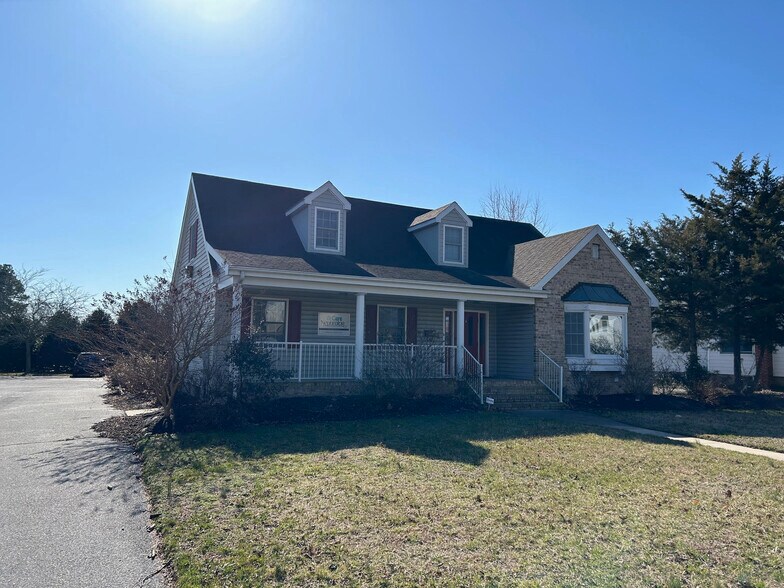 Primary Photo Of 100 Kings Hwy, Milford Office For Sale