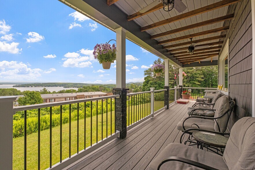 More Photos Of 291 Endicott St N, Laconia Hotel For Sale