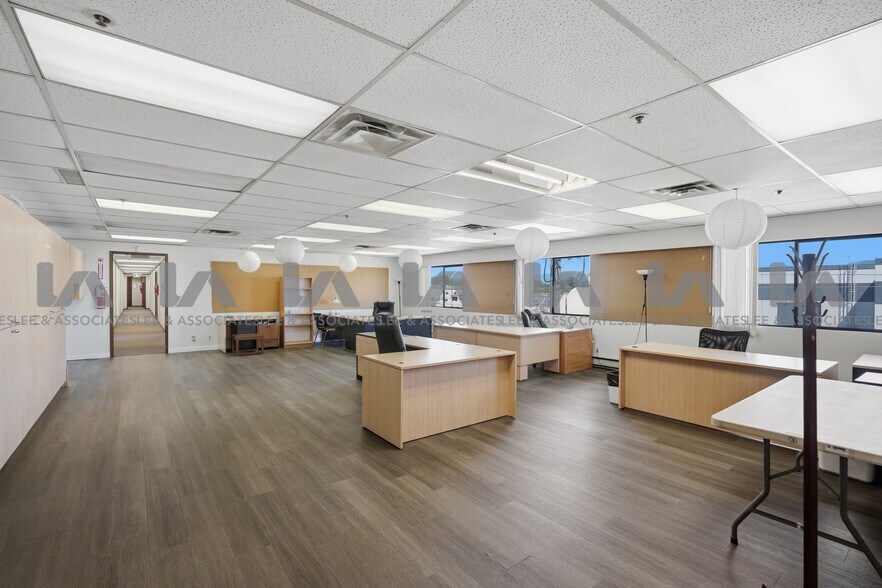 More Photos Of 18788 96th Ave, Surrey Warehouse For Lease
