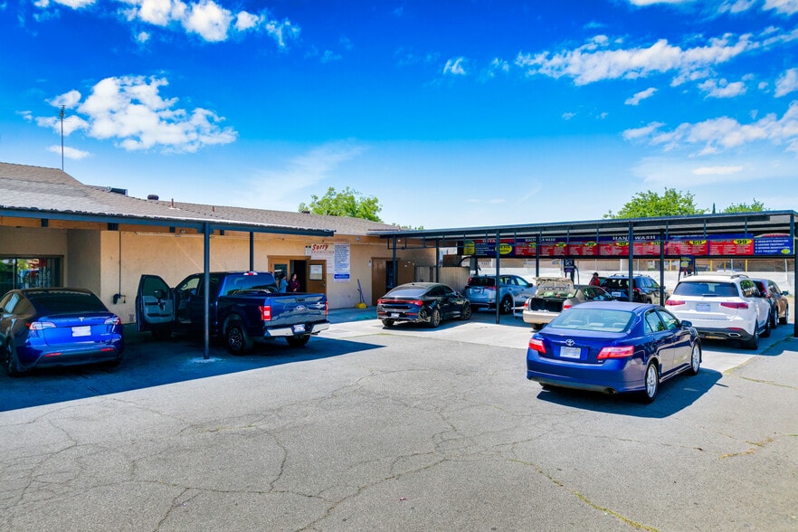 More Photos Of 660 E Foothill Blvd, Rialto Carwash For Sale