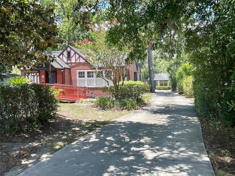 More Photos Of 914 NW 13th St, Gainesville Medical For Sale