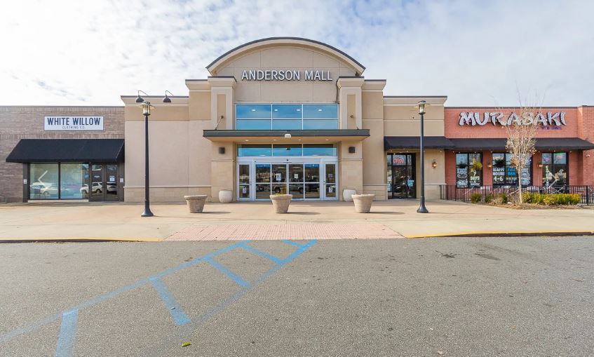 More Photos Of 3131 N Main St, Anderson General Retail For Sale