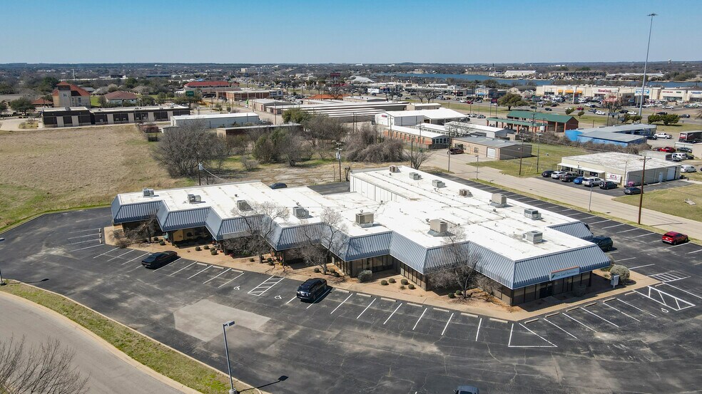 Primary Photo Of 1540 Southtown Dr, Granbury Storefront Retail Office For Lease