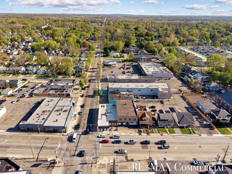 More Photos Of 2007 Eastern Ave SE, Grand Rapids Office For Sale