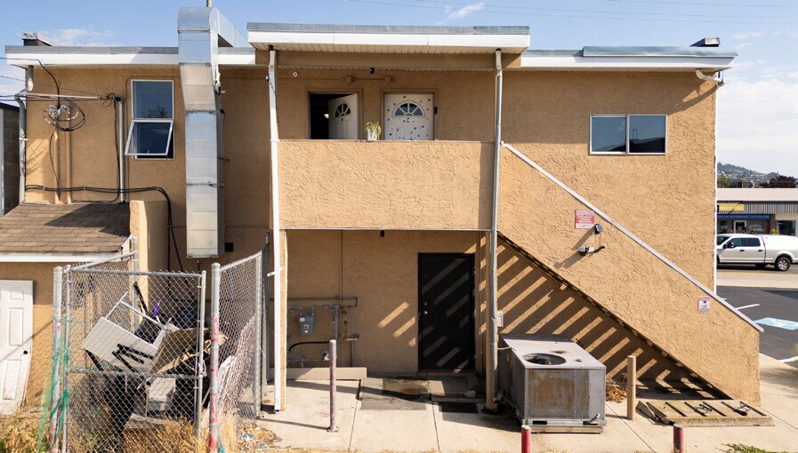 More Photos Of 2437 Main St, West Kelowna Storefront Retail Residential For Sale