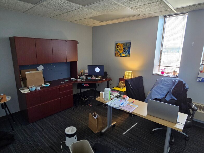 More Photos Of 20 W Muskegon Ave, Muskegon Office For Sale