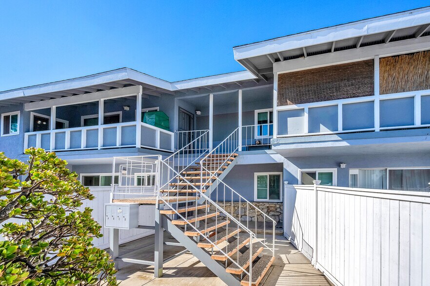 More Photos Of 3706 Redondo Beach Blvd, Torrance Apartments For Sale