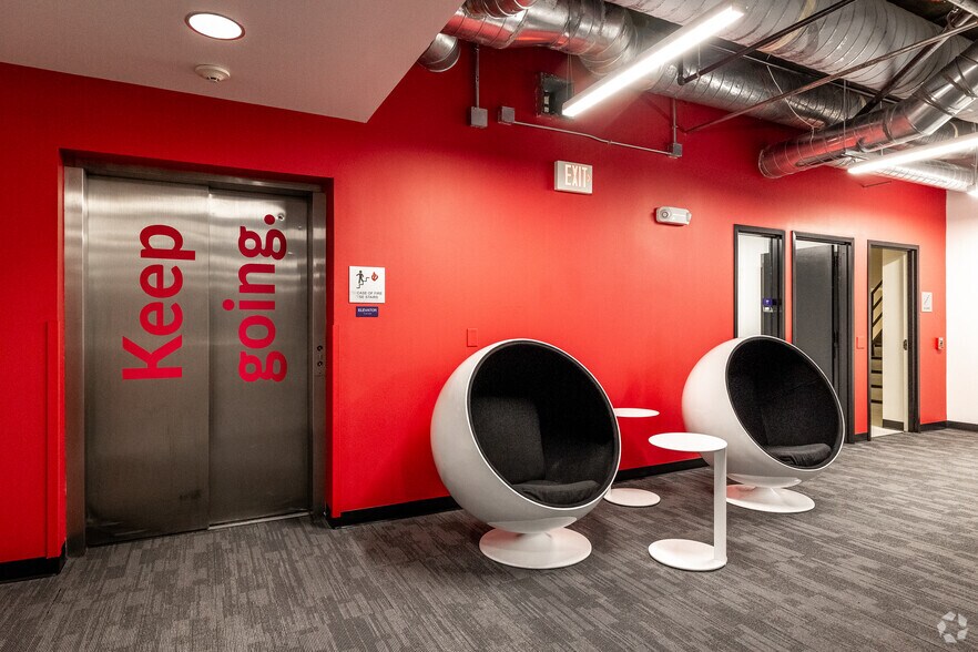 More Photos Of 204 12th St, Des Moines Office For Lease
