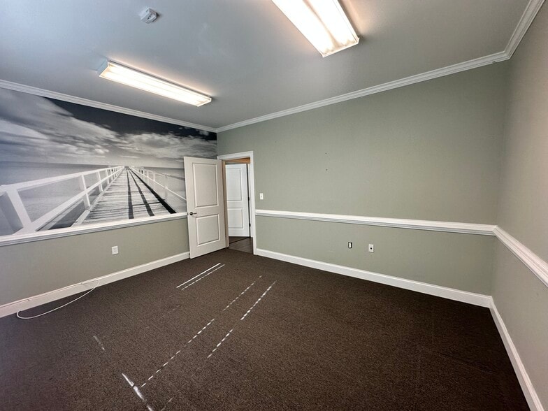 More Photos Of 110 Samaritan Dr, Cumming Medical For Sale