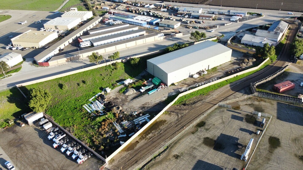 More Photos Of 151-161 Airport Rd, King City Warehouse For Sale