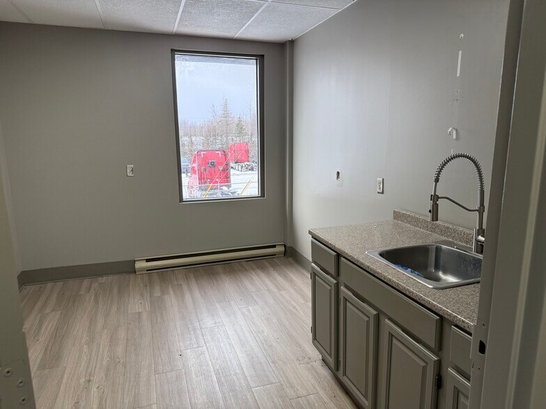 More Photos Of 400 English Dr, Moncton Office For Lease