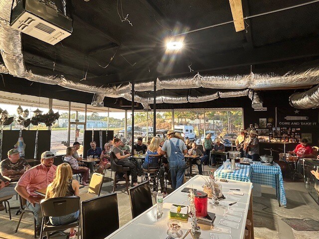 More Photos Of 600 N Main St, Lone Star Restaurant For Lease