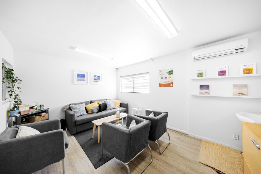More Photos Of 4100 W Commonwealth Ave, Fullerton Office For Sale
