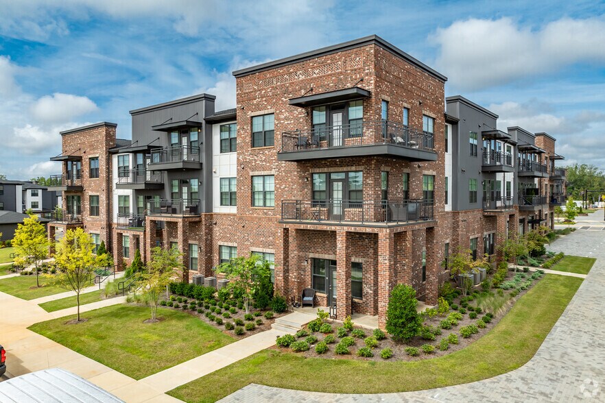 More Photos Of 300 Argento Dr, McDonough Apartments For Lease