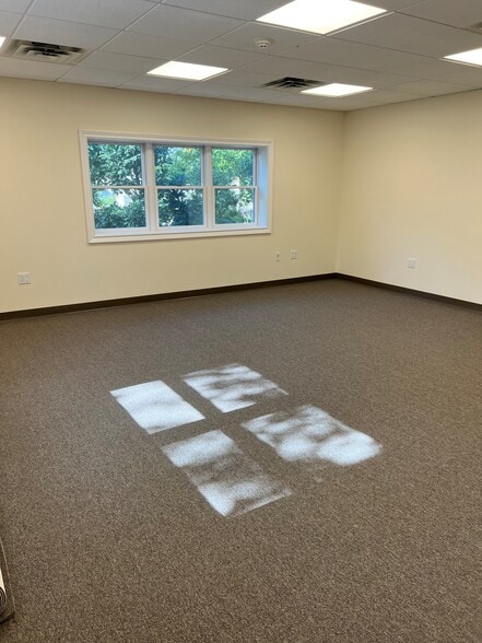 More Photos Of 59 Sunset Dr, Briarcliff Manor Village Office For Lease