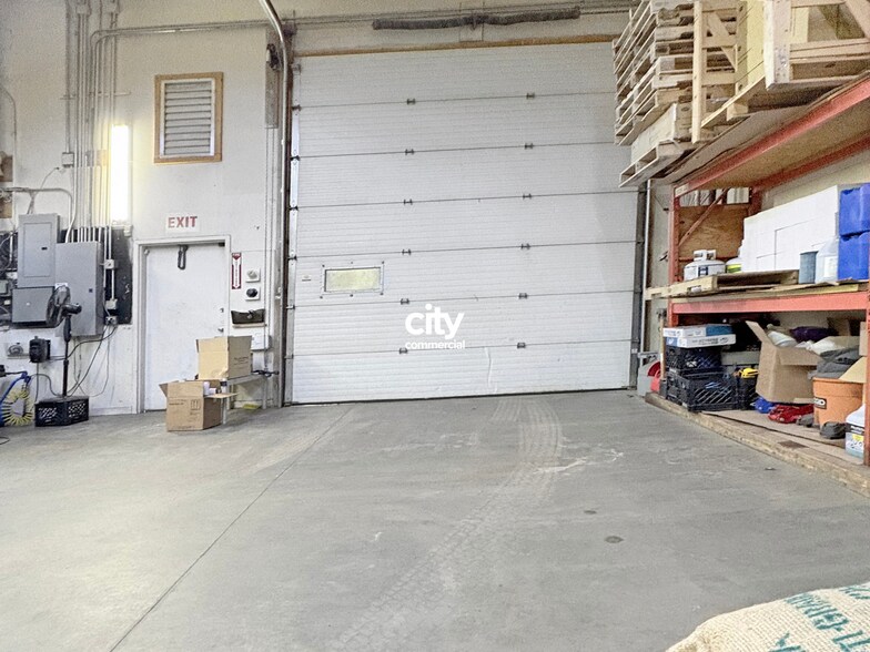 More Photos Of 10561 111th St NW, Edmonton Office For Sale