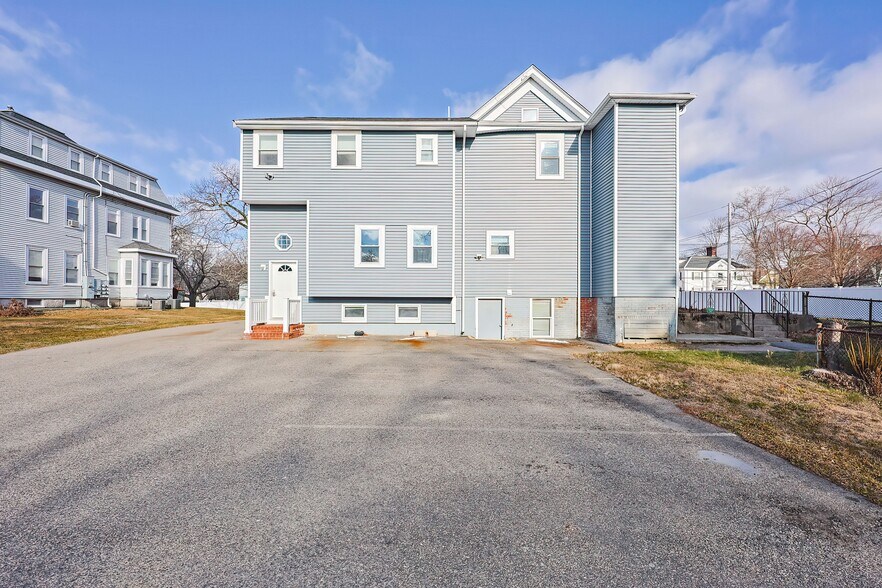 More Photos Of 226 W Elm St, Brockton Apartments For Sale
