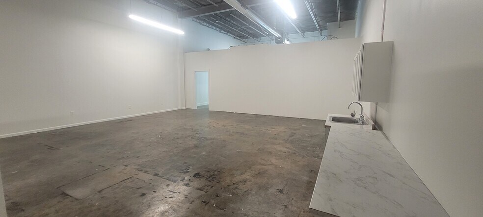 More Photos Of 800 Lambert Dr NE, Atlanta Loft Creative Space For Lease