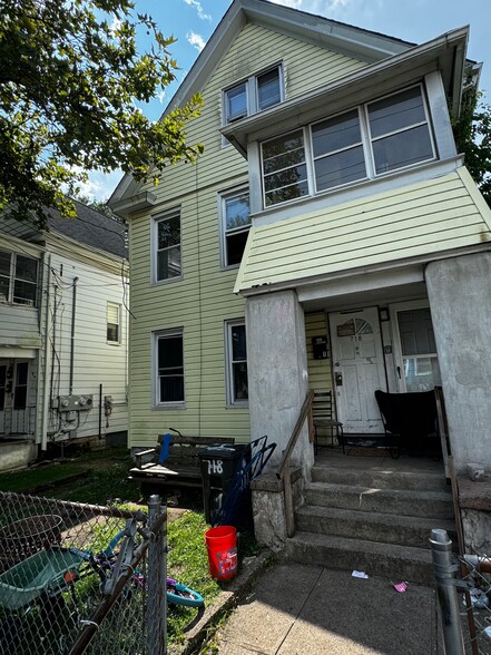 Primary Photo Of 718 Winchester Ave, New Haven Apartments For Sale