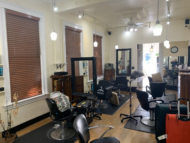 More Photos Of 1401-1409 Castro St, San Francisco Storefront Retail Residential For Lease