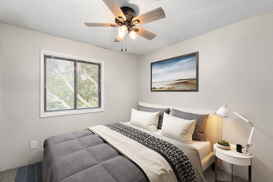 More Photos Of 100-112 5th Ave NW, Altoona Apartments For Sale