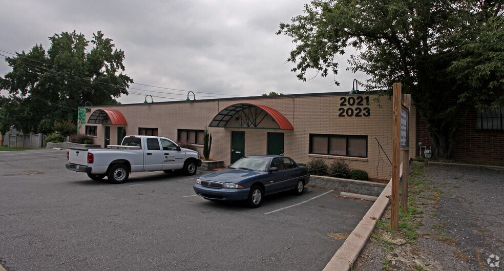 More Photos Of 2017-2023 N Davidson St, Charlotte Flex For Lease