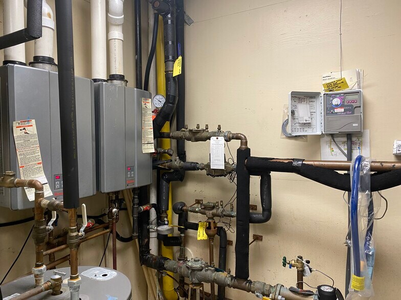 More Photos Of 2199 Riverside Dr, Columbus Restaurant For Lease