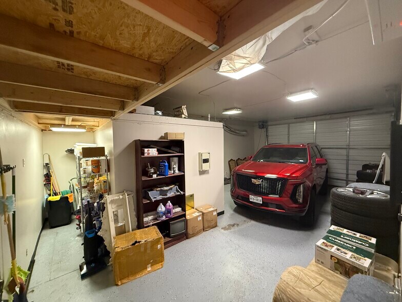 More Photos Of 3706 Mockingbird Ln, Amarillo Office For Sale