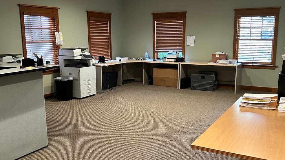 More Photos Of 3839 Easton Ave, Bethlehem Office For Sale