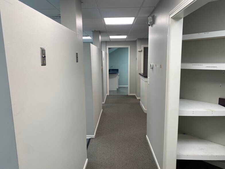 More Photos Of 705-709 Milford Rd, Merrimack Unknown For Lease