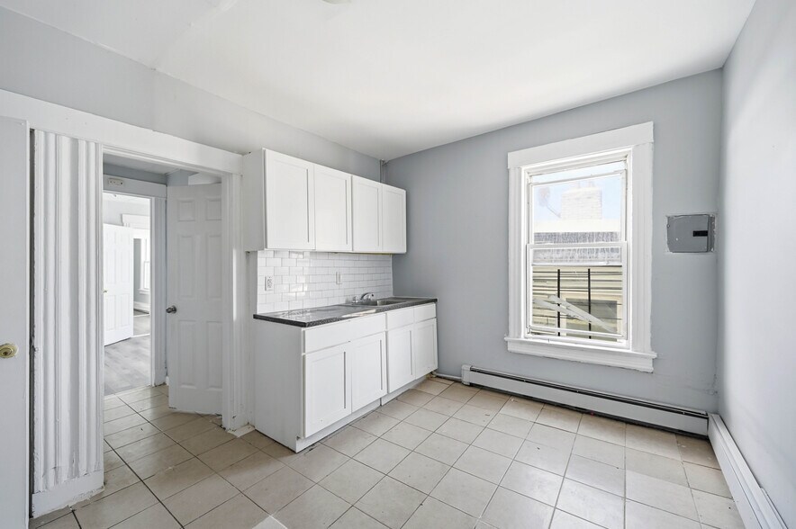 More Photos Of 4 Convent Ave, Yonkers Apartments For Sale