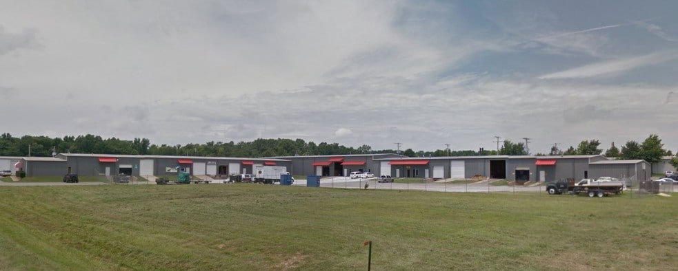 More Photos Of 16220 Alexander Rd, Alexander Warehouse For Lease