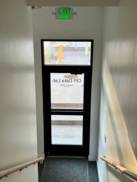 More Photos Of 337 E Simpson St, Lafayette Storefront Retail Office For Lease