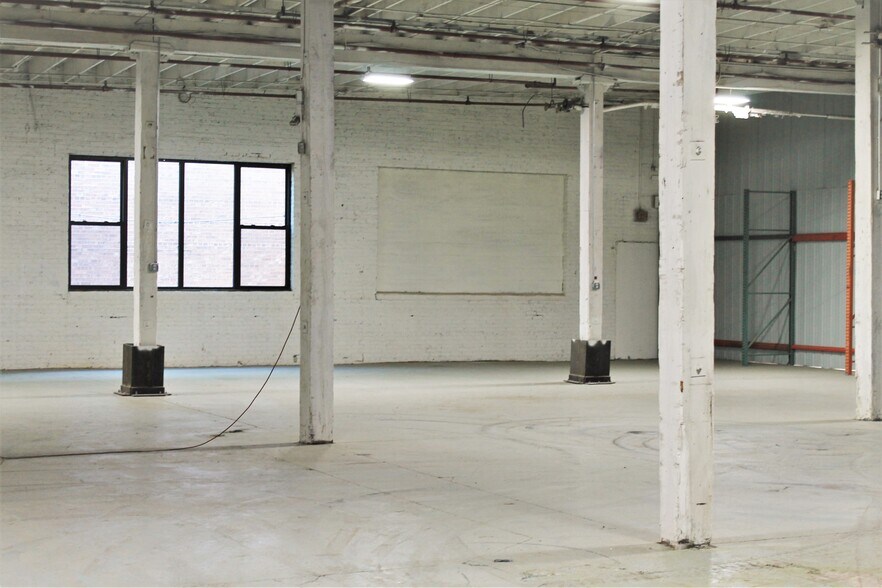 More Photos Of 5610 W Bloomingdale Ave, Chicago Industrial For Sale