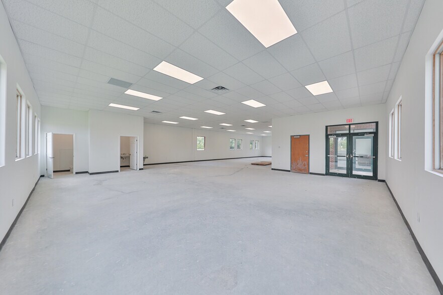 More Photos Of 4350 Independence Dr, Schnecksville Medical For Lease