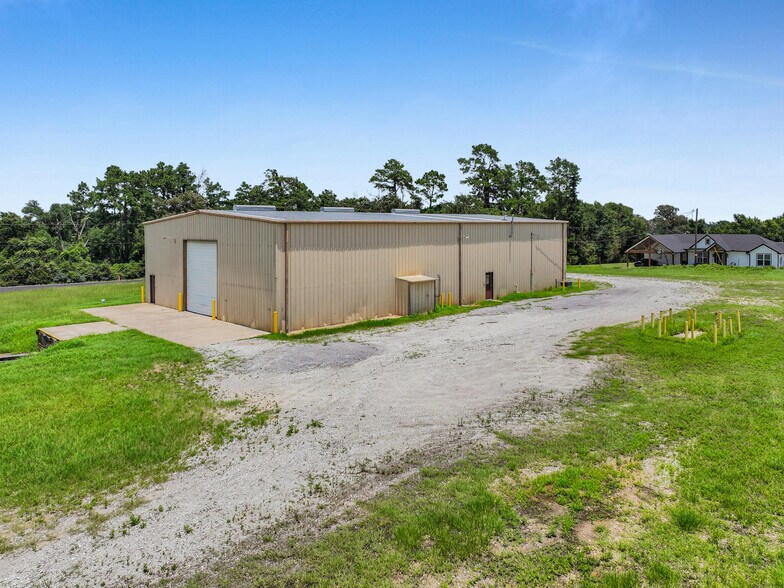 More Photos Of 7387 TX-164 Hwy, Buffalo Warehouse For Lease