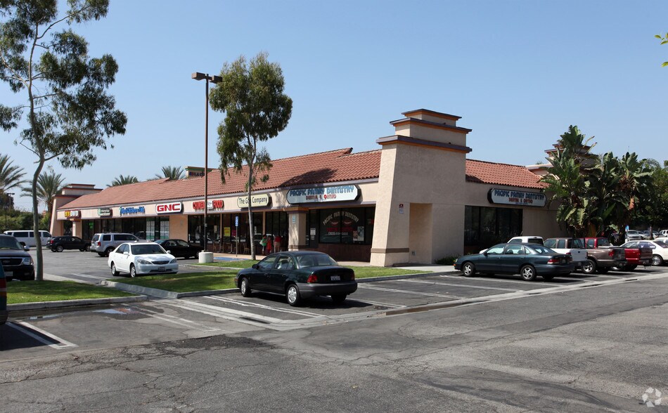 More Photos Of 5964-5994 Pacific Blvd, Huntington Park Unknown For Lease