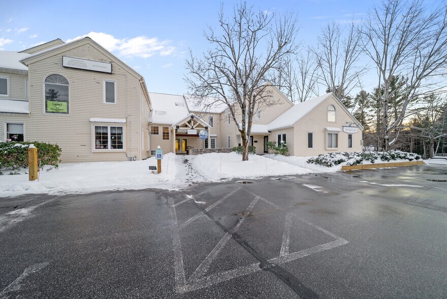 More Photos Of 60 Whittier Hwy, Moultonborough Office For Lease