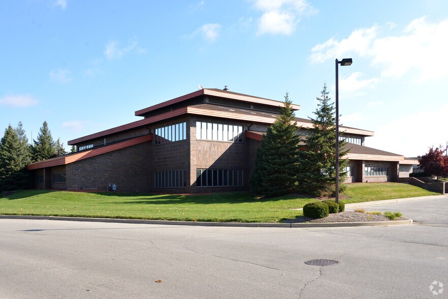 More Photos Of 2000 E 116th St, Carmel Medical For Sale
