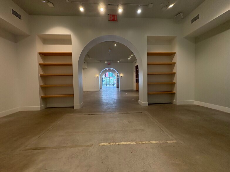 More Photos Of 106 N 6th St, Brooklyn Apartments For Lease