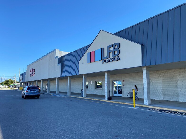 More Photos Of 4558-4624 Lake Worth Rd, Greenacres Restaurant For Lease