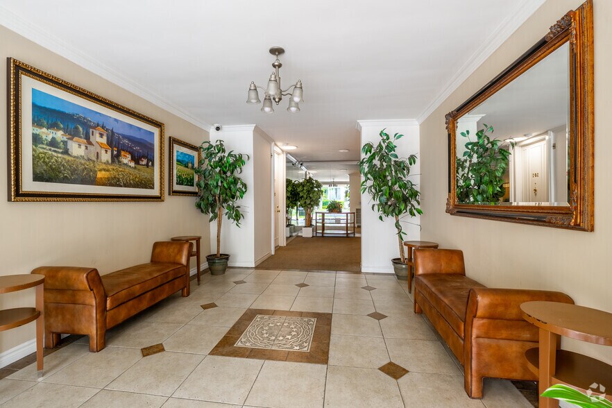 More Photos Of 432 N Palm Dr, Beverly Hills Apartments For Sale